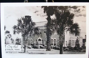 Vtg. Photo Postcard - City Hall - Uvalde, Texas - posted in 1946 - Picture 1 of 2