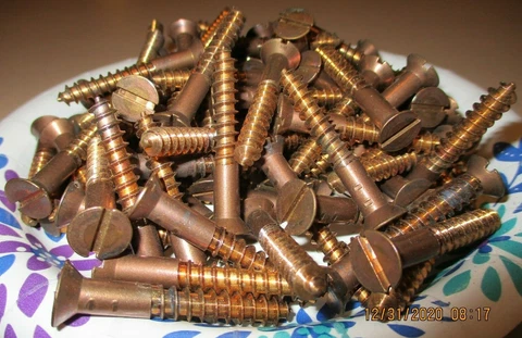 40 VINTAGE N.O.S. SOLID BRONZE SLOTTED FLAT HEAD WOOD SCREWS, 1 3/4" x #12 - USA Cover