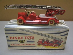Dinky Toys 32D Delahaye Fire Truck made in France in Superb condition in box - Picture 1 of 12