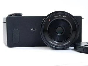 Sigma DP2 Quattro 29MP Digital Camera Black with Standard Prime Lens from Japan - Picture 1 of 4