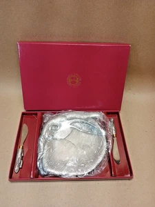 VTG 1988 Arthur Court Bunny Rabbit Aluminum Cheese Tray/Spreaders Set Easter - Picture 1 of 9