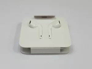 Au New Earpods with Lightning Connector For iPhone 7/8/plus X/Xs/Xr/Xs Mx - Picture 1 of 3
