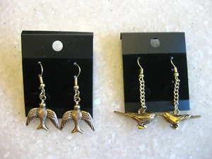Lot 2 Gold Tone Pierced Earrings w/ Bird Dangles / Swallow, Songbird / FREE SHIP - Picture 1 of 6