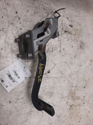 MONTAJE PEDAL FRENO TOYOTA LANDCRUIS 91 Foto 1 de 4