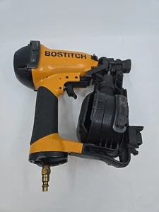 Cloueuse de toiture bobine magnésium Bostitch d'occasion - Photo 1/10