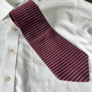 Cravatta vintage Brooks Brothers Makers 100% seta made in USA #1 Rep rosso nero argento - Foto 1 di 6