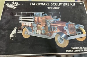 HAZEL'S KABOODLES, KIT DE ESCULTURA DE HERRAJES, CAMIÓN DE BOMBEROS 18x15 tamaño caja - Imagen 1 de 8
