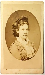 Antique CDV Photo Circa 1880s Attractive Young Lady Terre Haute Indiana - Imagen 1 de 5