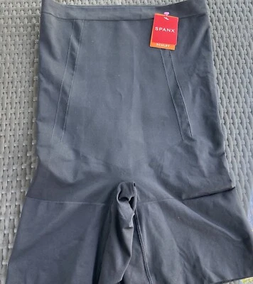 Short feminino SPANX Oncore cintura alta coxa média, muito preto, GG - Imagem 1 de 4