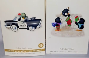 Hallmark Ornament Polar Peekbuster Bewegungsaktivierte Soundlichter + Fishy Wish - Bild 1 von 7