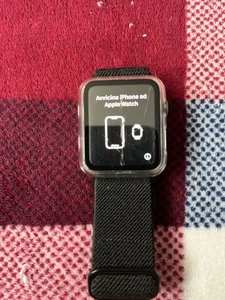 Apple Watch Serie 3 42mm GPS und Cellular Aluminium Gebrochene Display - Bild 1 von 4