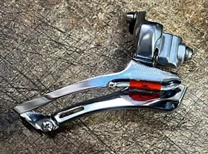 Shimano FD-R770 2x10 Speed Front Derailleur - Braze-On - BRAND NEW - (NOS) - Picture 1 of 7