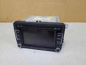 VW CC TIGUAN JETTA GTI PASSAT FRONT RADIO SCREEN MONITOR CD PLAYER OEM 1k0035180 - Picture 1 of 3