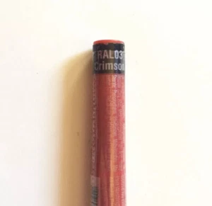 Delineador de labios Ruby Kisses rojo carmesí precisión perfecta RAL03 sellado - Imagen 1 de 2