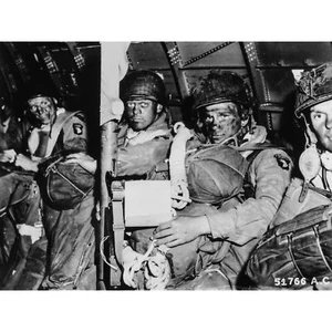 Krieg WWII USA Fallschirmjäger D-Day 1944 Foto XL Wandbild Leinwandbild - Bild 1 von 6