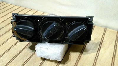 VOLKSWAGEN CABRIO/GOLF CONVERTIBLE A/C CLIMATE CONTROL OEM 1999-2002 - Image 1 of 4