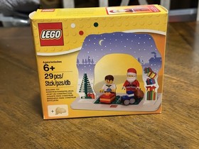 LEGO 850939 Santa and Child Display NEW! Christmas Tree Gifts Minifigure Santa