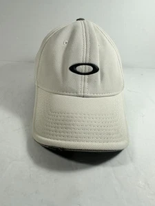 Cappello Oakley Flex Golf S/M Bianco Ricamato.Leggere Descrizione! - Foto 1 di 11