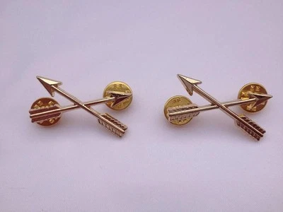 Prendedor de sombrero de solapa militar de las fuerzas especiales del ejército de los Estados Unidos de la Segunda Guerra Mundial - US064 Foto 1 de 3