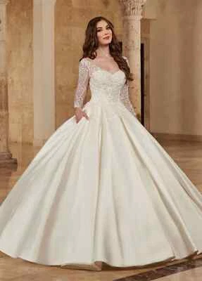 Elegante vestido de novia satinado línea A novia manga larga apliques vestidos de novia Foto 1 de 4