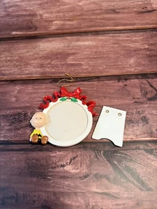 Charlie Brown Ornament Picture Holder - Picture 1 of 4