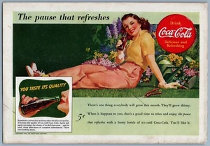 Anuncio impreso Coca-Cola 1941 Lady Enjoying Coco-Cola Flower Garden - Imagen 1 de 2