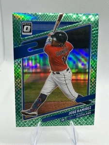 2021 Panini Donruss Optic Green Dragon Prizm /88 Jose Ramirez #148 Ships In MAG - Bild 1 von 3
