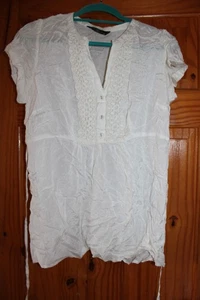BM White Shimmer Crochet Lace Trim Cap Sleeve Blouse Top, Size 18 - Picture 1 of 5