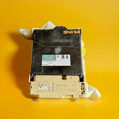 2014 TOYOTA CAMRY MULTIPLEX BODY CONTROL RELAY MODULE 89221-06210 12 13 14 - Image 1 of 4