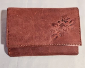 Ladies Beautiful Genuine Leather wallet with floral design sg - Picture 1 of 7