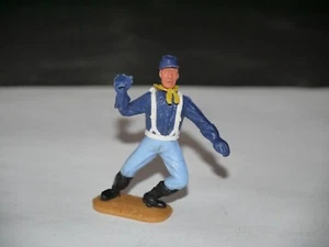 FIGURINE TIMPO PIÉTON NORDISTE CASQUETTE D8 - Picture 1 of 2