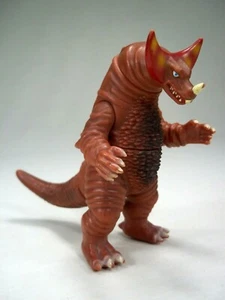 2005 Bandai Kaiju Ultrman Ultra Monster Series Gomora 3.5" Vinyl Figure - Picture 1 of 7