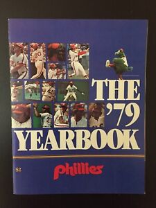 1979 PHILADELPHIA PHILLIES Yearbook MIKE SCHMIDT ,STEVE CARLTON ,BOWA &PETE ROSE