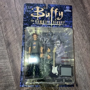 BUFFY THE VAMPIRE SLAYER OZ ACTION FIGURE RARE 2000 MOORE ACTION COLLECTIBLES - Picture 1 of 9