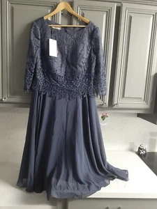 Formal mother of the bride dress - Picture 1 of 9