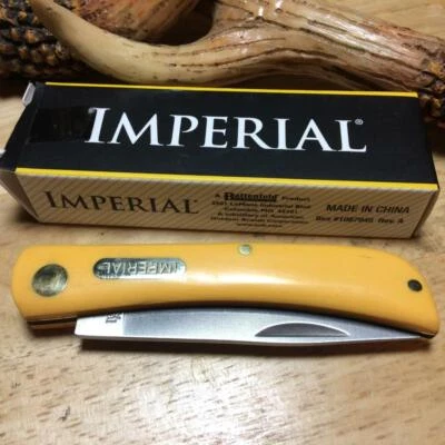 Imperial Schrade Yellow Sodbuster 3 5/8" Pocket Knife IMP22Y - Image 1 of 3