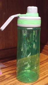 Sport Trinkflasche GRÜN transparent 9,5x4" Kunststoff mit Griff True Living 281 - Bild 1 von 2