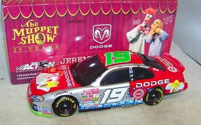 1:24 ACTION 2002 #19 DODGE MUPPETS BEAKER HONEYDEW JEREMY MAYFIELD 1/708 BANK - Image 1 of 4