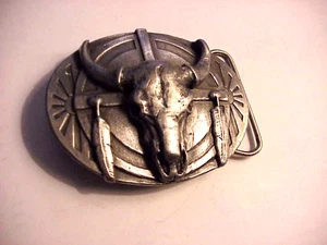Buffalo Skull Head with Feather Native American Style 1986 Siskiyou Belt Buckle - Picture 1 of 8