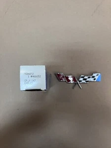 1977-79 C3 Corvette Side Fender Emblem Badge GM# 466652 - Picture 1 of 4