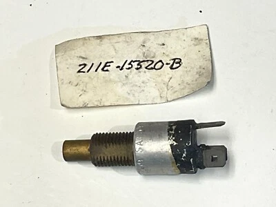 FORD ZEPHYR ZODIAC MK III 09/1963-66 SWITCH BACK UP LAMP #211E-15520-B NOS! Foto 1 de 4