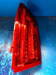 Genuine Cadillac 13-18 ATS sedan Taillight New OEM 84540024 5 PIN M748 - Picture 1 of 6