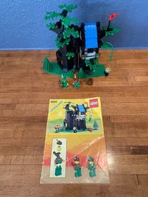 Lego - Castle - 6054 - Forestmen's Hideout - 100% Complete - Instructions