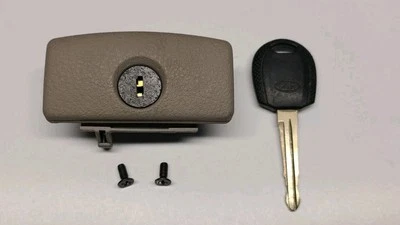 Pestillo de guantera Kia Sorento 2003-2006 beige con llave y tornillos OEM Foto 1 de 4