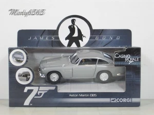 Corgi Casino Royale "With Figure" Old Aston Martin DB5 Scale1/36 - Picture 1 of 6