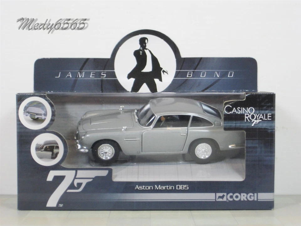 Corgi Casino Royale "With Figure" Old Aston Martin DB5 Scale1/36 - Image 1 of 4