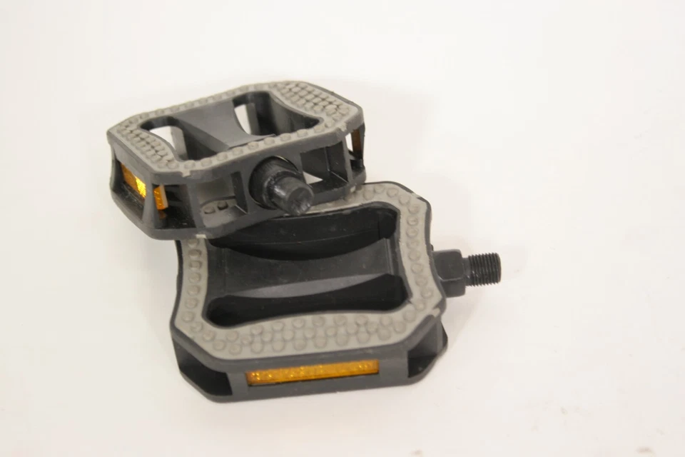 VP K218 Resin Platform Pedals 1/2 Spindle Black PD25 - Image 1 of 1