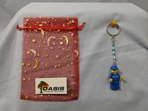 Llavero hecho a mano minifigura - dijes cuentas Lego - cada uno único - Imagen 1 de 1
