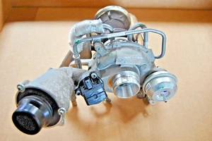 Mercedes Benz C-Klasse W204 W212 Turbolader Lader A2740904080- A2740901680 - Bild 1 von 4