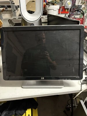 HP W2207 LCD Monitor - Image 1 of 4